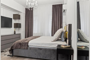 Brand New Studio - Old Town